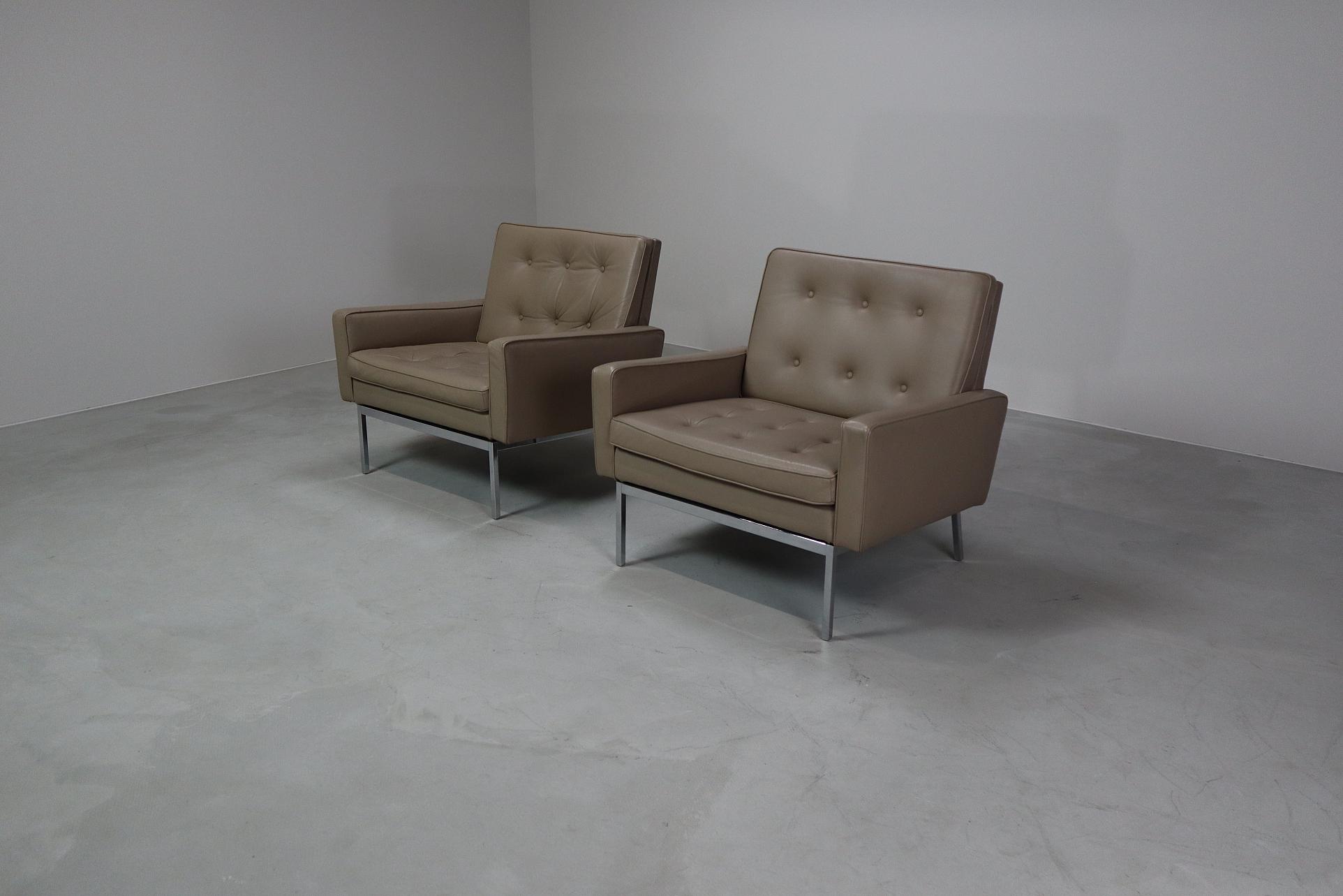 Florence Knoll lounge chairs model 65a 