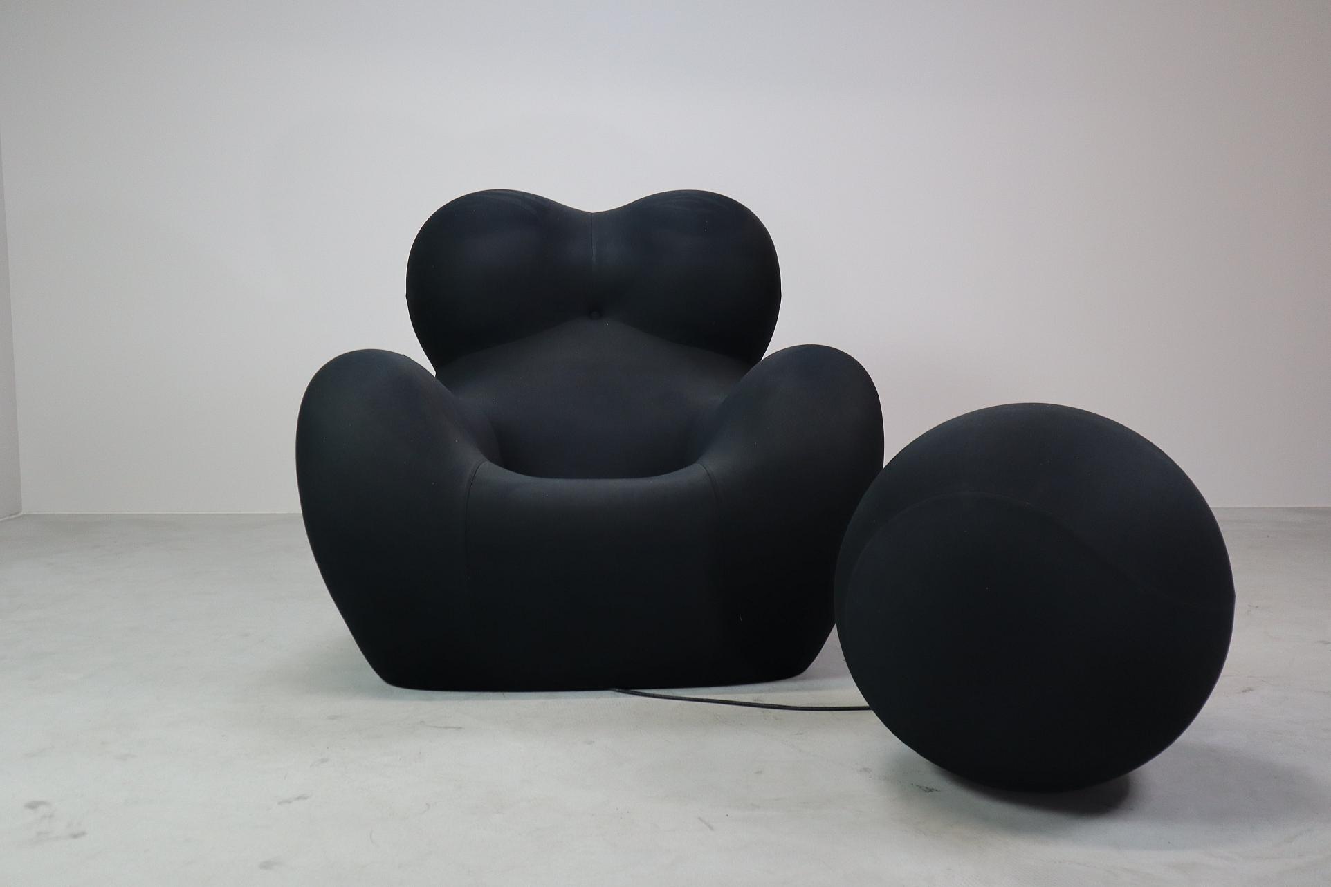 UP5_6 armchair by Gaetano Pesce