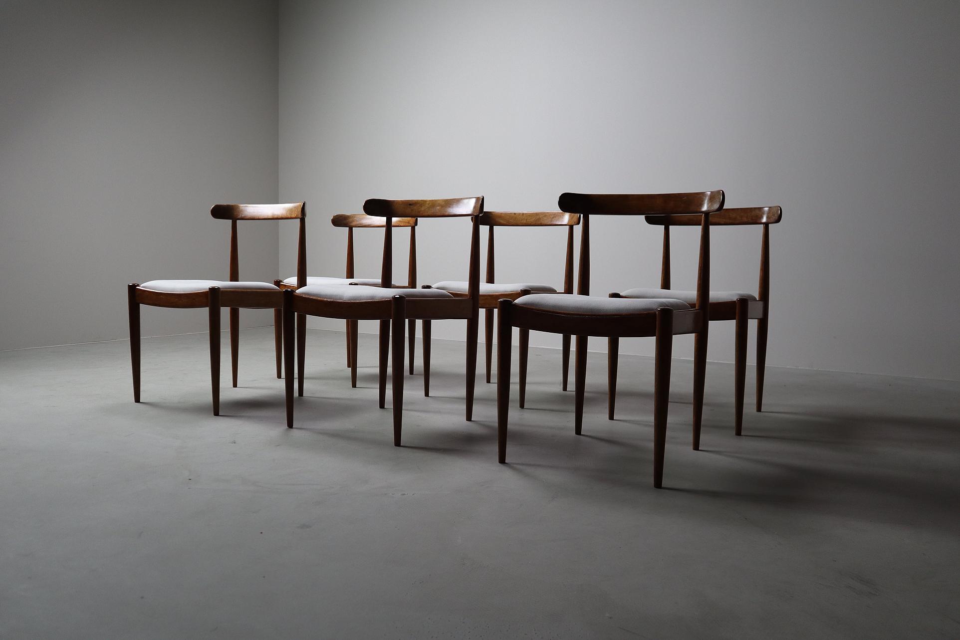 Set Alfred Hendrickx Model 500 chairs